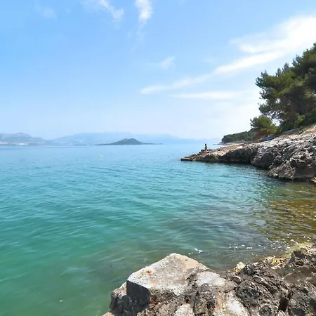 Spacious Modern With Big Patio And Sea View * Slatine