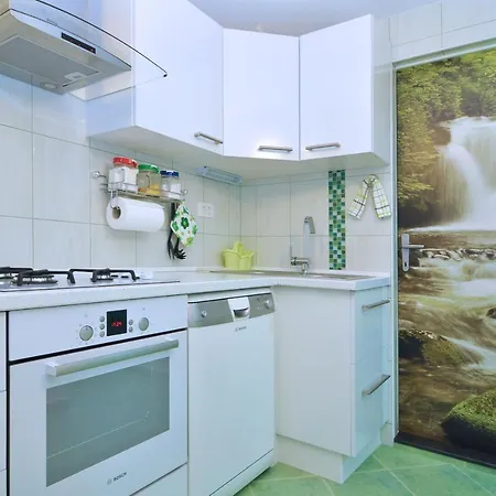 Spacious Modern With Big Patio And Sea View Апартаменты Слатине